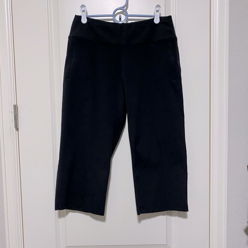 Lucy wide leg capris black medium